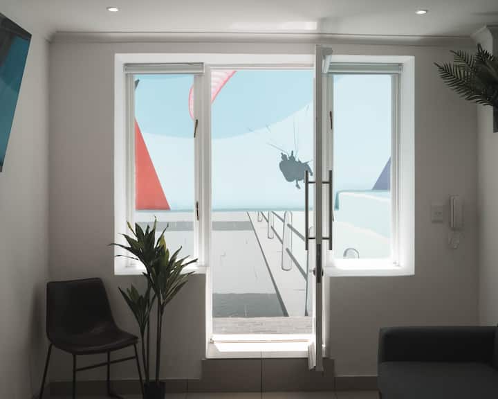 To Let 2 Bedroom Property for Rent in Sea Point Western Cape